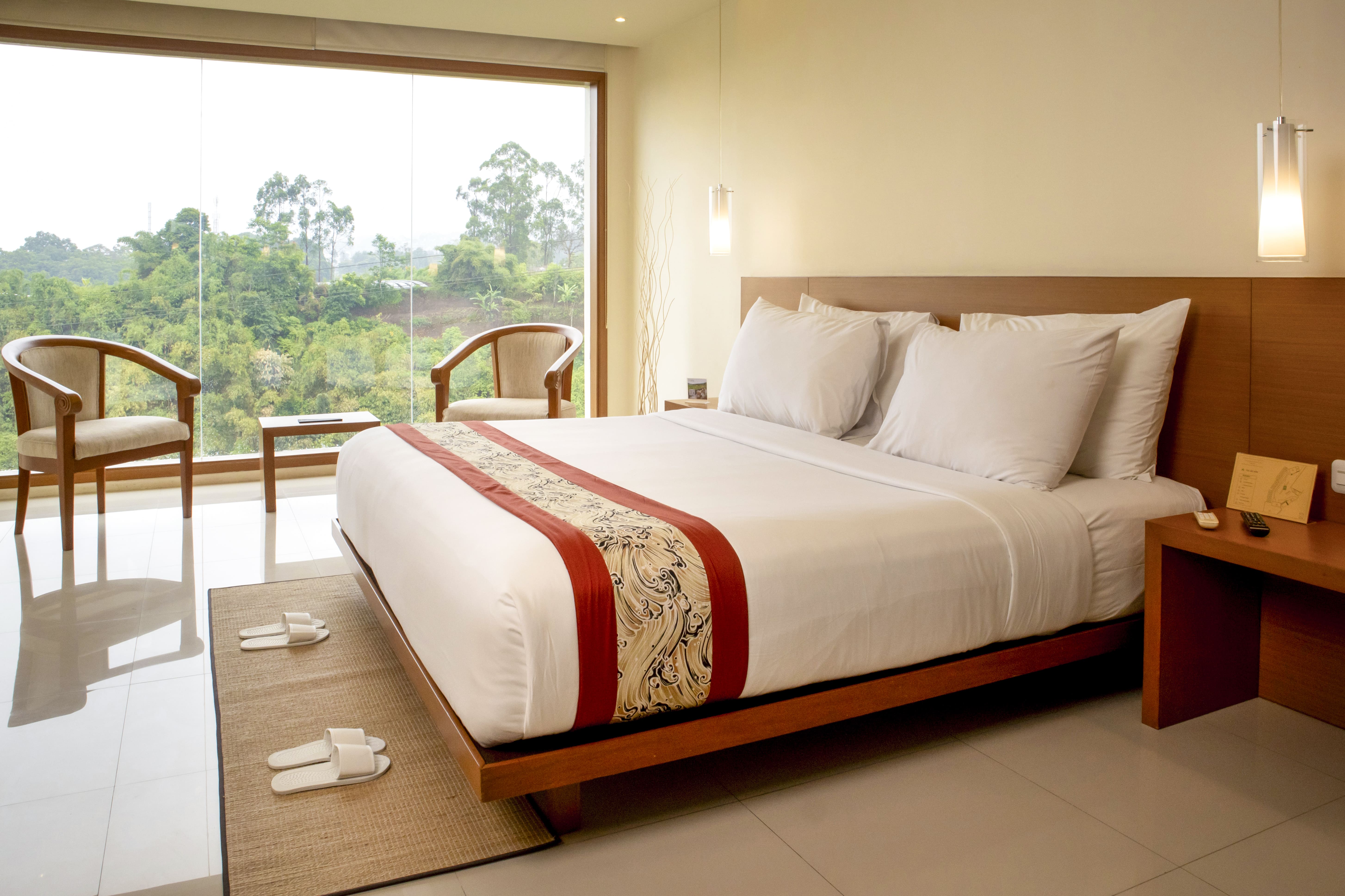 Grand Deluxe - Holiday Seasson Early Bird July